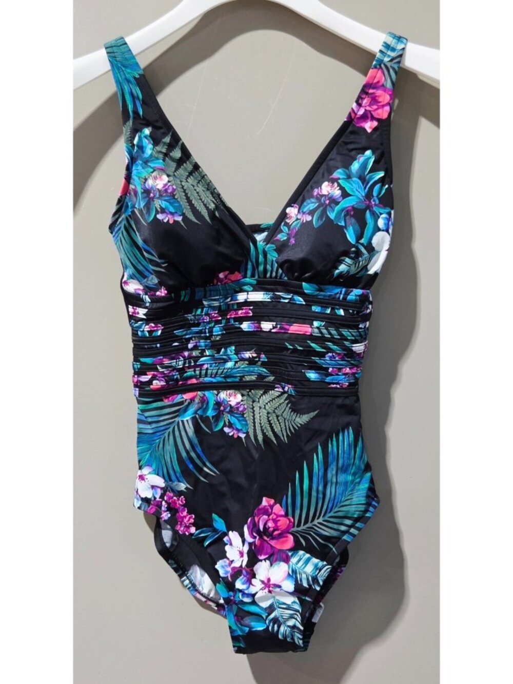 Aqua Green Black & Teal Floral V-Neck & Waist Detail Swimsuit -- Plus Size 17